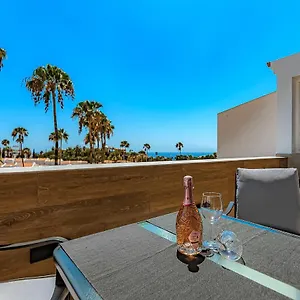 https://apart-luxury-apartment-in-island-village.tenerifehoteles.net